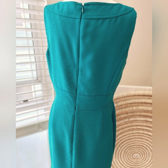 Tahari Emerald Green Summer Cocktail Dress - Picture 7 of 7